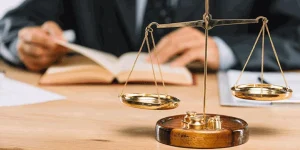 وکیل پایه یک دادگستری