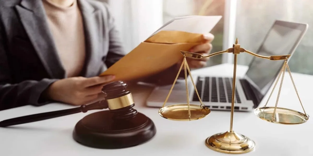 مجازات قانونی فروش مال غیر در ملک